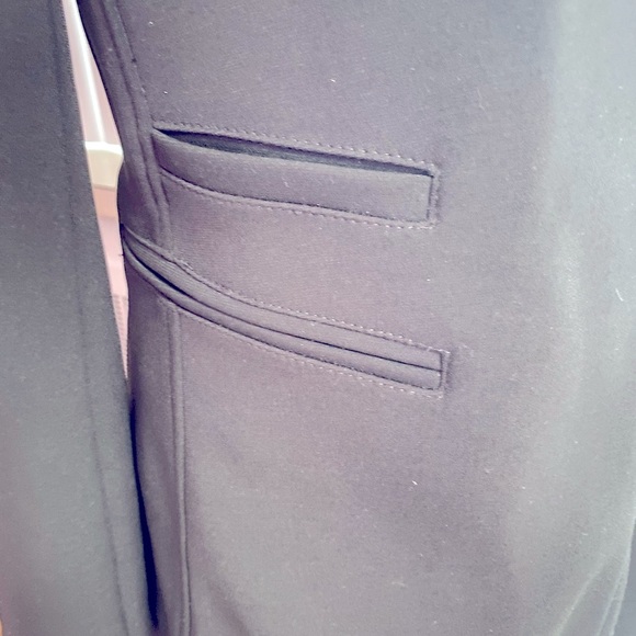 LAST CALL ... Black Blazer - Picture 5 of 7